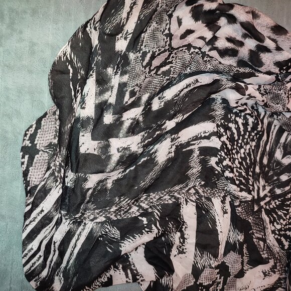 H & M Extra Large Scarf Pareo - Picture 2 of 11